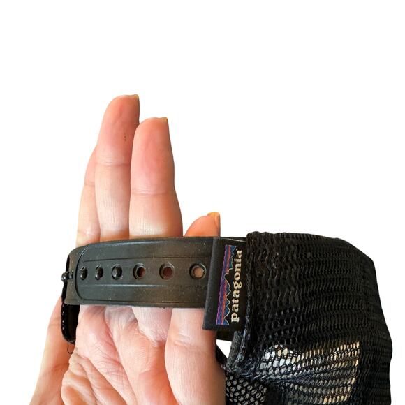 Patagonia SnapBack Logo Cap Adjustable Black Mesh Trucker Hat - Picture 5 of 5